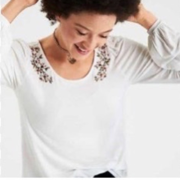 American Eagle Soft & Sexy Floral Detail Shirt - Picture 1 of 6